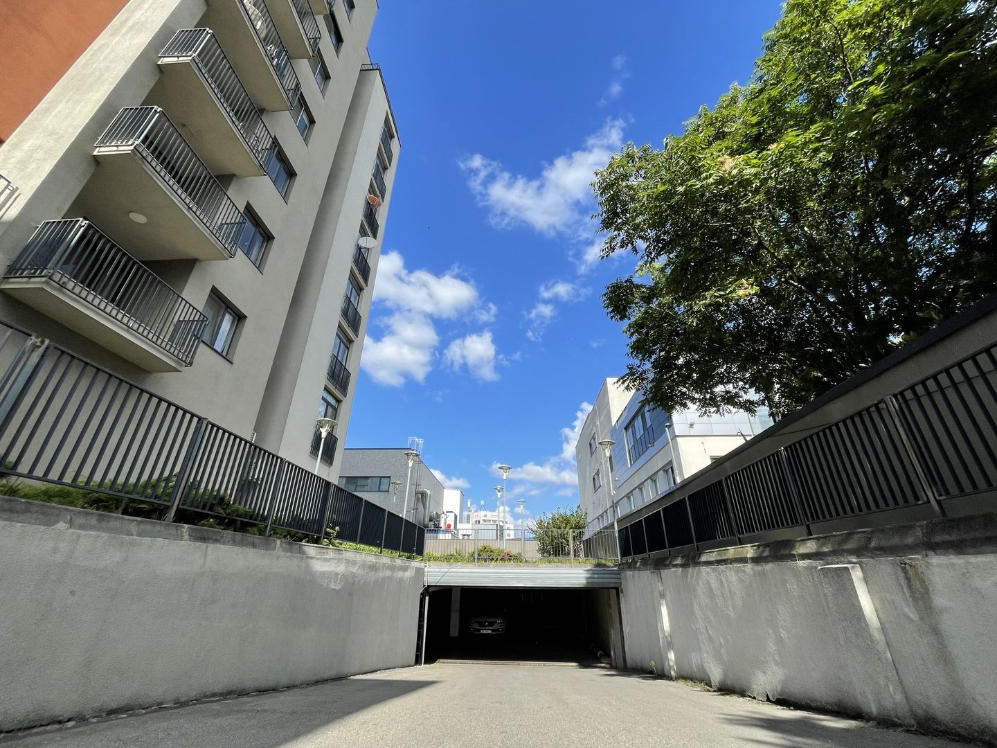 Parcare Subterana-3 camere & 2 bai | 2 niveluri & 2 balcoane - Poză 19