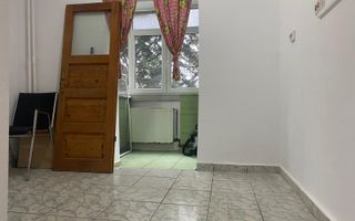 Vanzare apartament cu 3 camere,etajul 1,decomandat - M3, Târgoviște - Poză 6