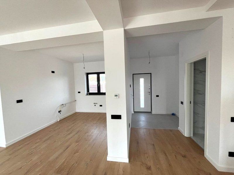 Vanzare vila cu 5 camere | Mogosoaia | Zona linistita - Poză 7