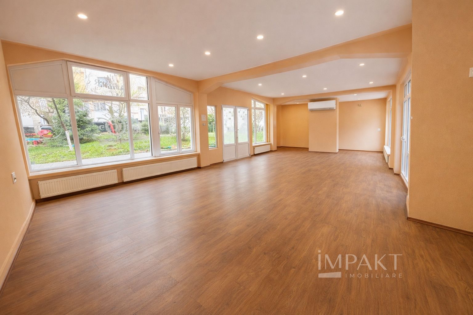 230 mp OPEN SPACE + curte | Expo Transilvania | Spațiu comercial - Poză 1