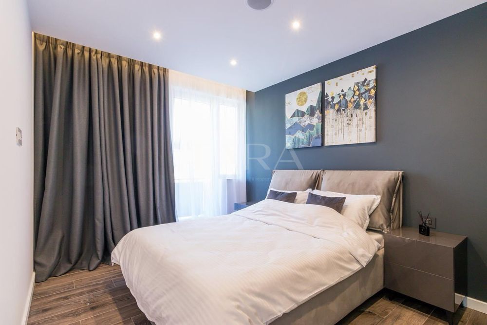 Apartament modern cu 3 camere,  balcon de 10mp și 2 locuri de parcare. - Poză 4