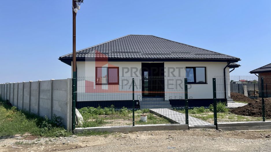 Casa în comuna Sabareni, judetul Giurgiu. - Poză 1