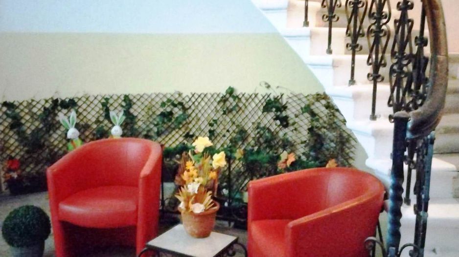 Studio renovat mobilat si utilat,Brasov,centrul istoric - Poză 12