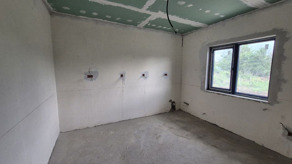 Casa P+1 in comuna 1 Decembrie - str. Victoriei - Poză 6