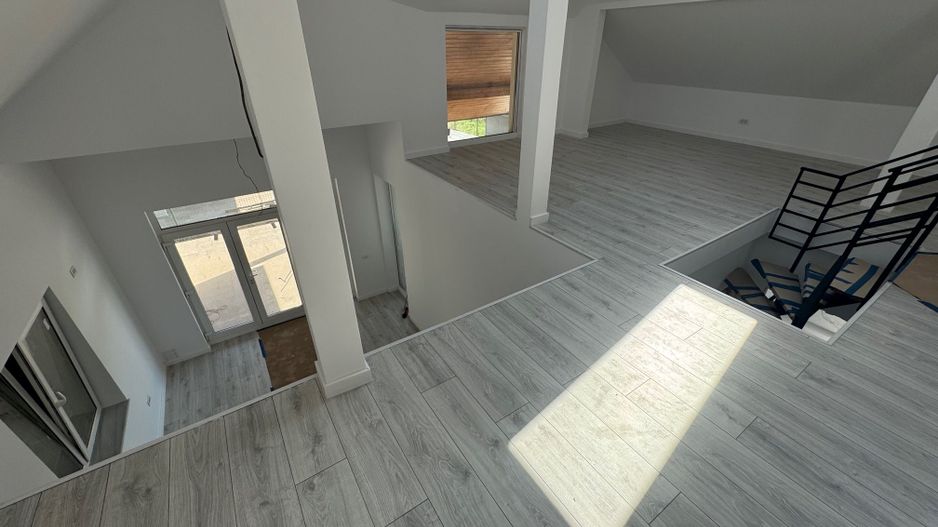 Vile parter Tunari Proiect DEOSEBIT, 150m2, curte 300m2 - Poză 8