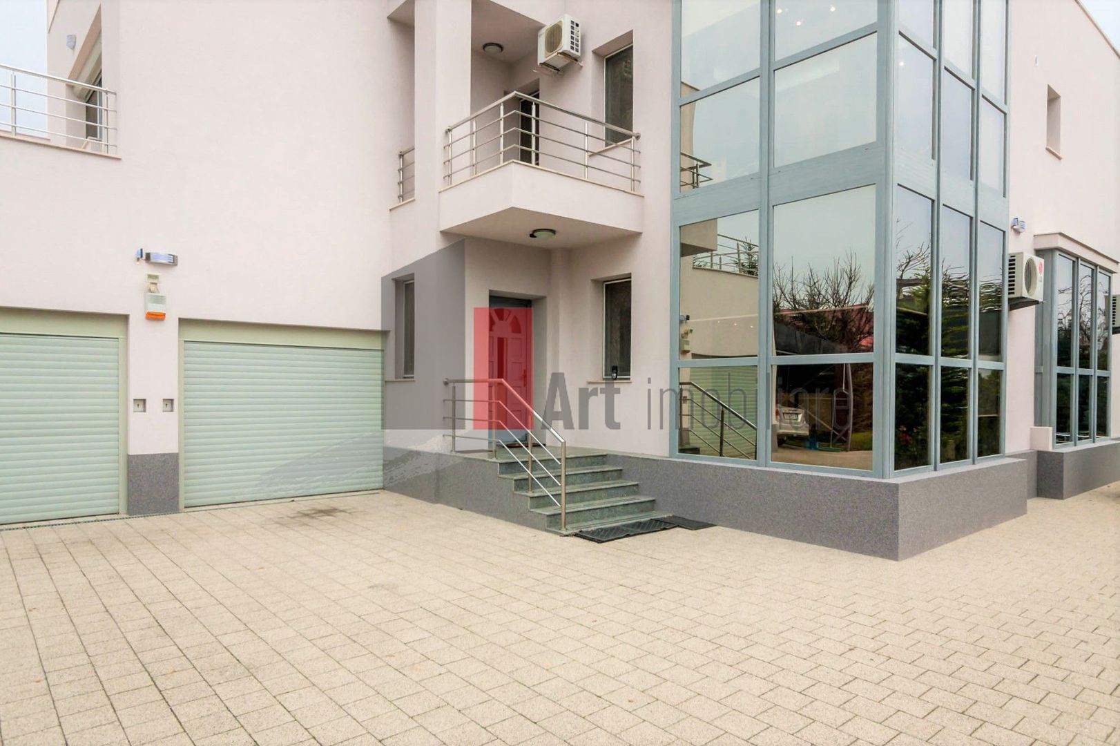 Vila luxoasa cu piscina si curte generoasa - Pipera - Poză 2