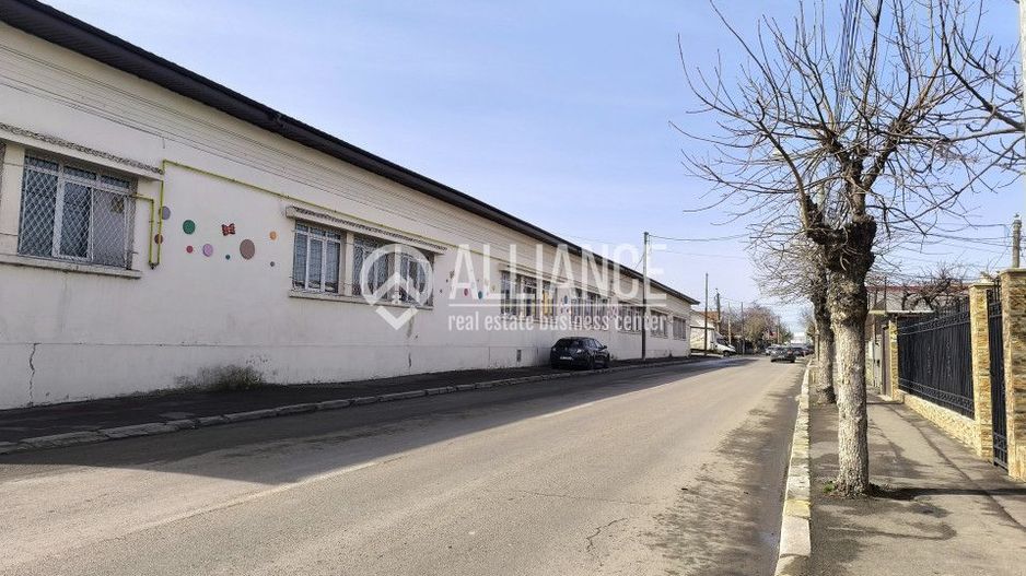 BRATIANU 2 COCOSI(COD03) - Casa si curte cu utilitati incluse ! - Poză 25