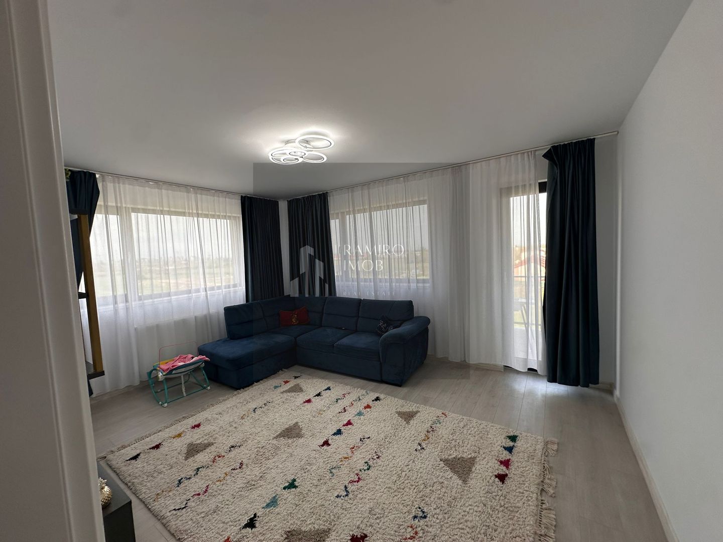 Apartament 2 camere  decomandat 67mp bloc nou Hills Splai - Poză 6