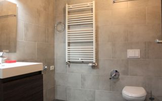 Apartament cu terasa la parter in complex, deosebit, zona linistita. - Poză 15