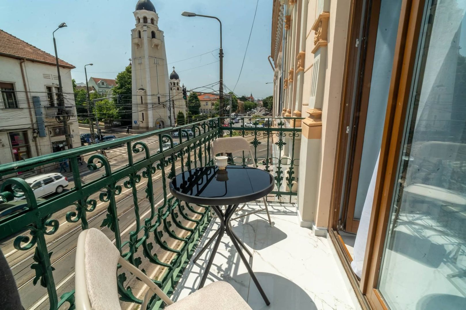 Apartament deosebit într-o clădire cu istorie, în centrul Timișoarei  📍 - Poză 1