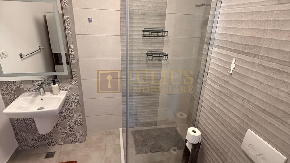 2 camere| XCity Tower| in spate la VOX| apartament frumos- zona superba| - Poză 13