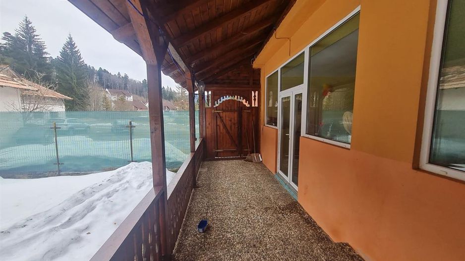 Vila multifunctionala in Predeal - oportunitate  resedinta si/sau afacere - Poză 23