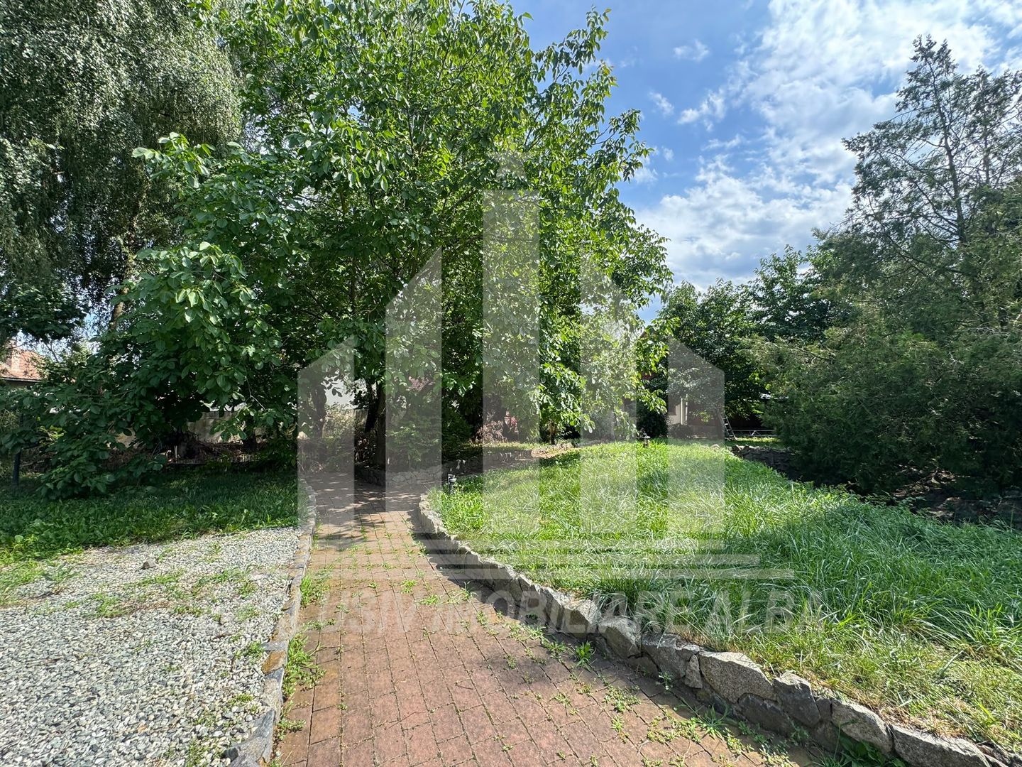 Casa individuala | Piscina | 250 mp | 1759 mp teren | Micesti - Poză 11