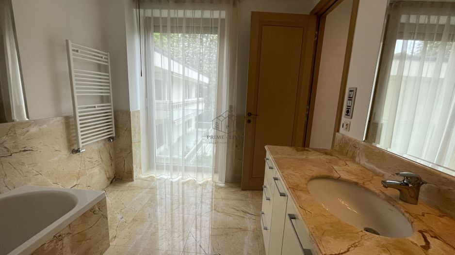 APARTAMENT LUX CU 3 CAMERE, SPATIOS, LA INCHIRIERE IN ZONA PRIMAVERII - Poză 19