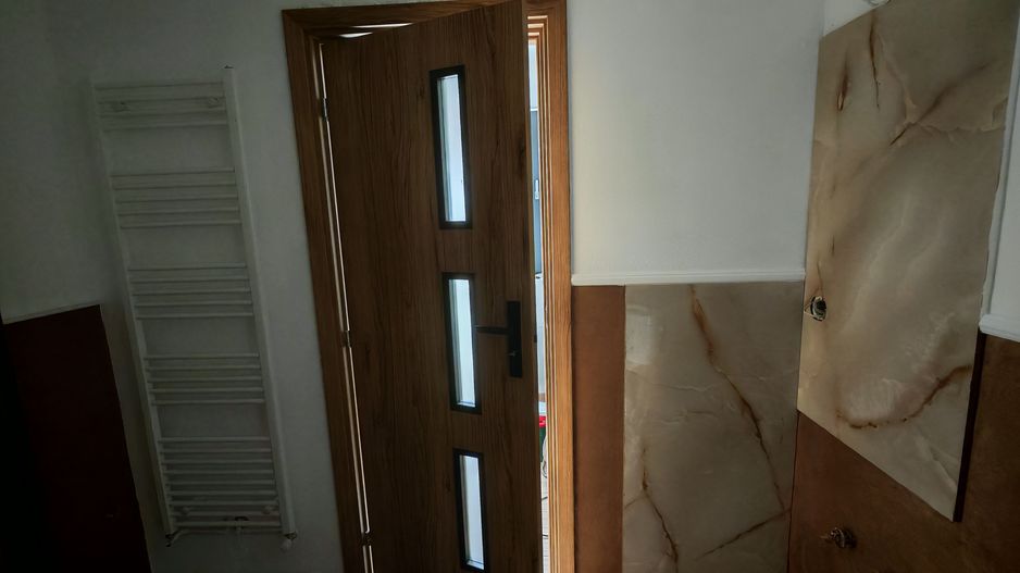 Corp de casa P+M 4 camere , ASTRA - Carpatilor -LIDL- ,curte comuna. - Poză 29