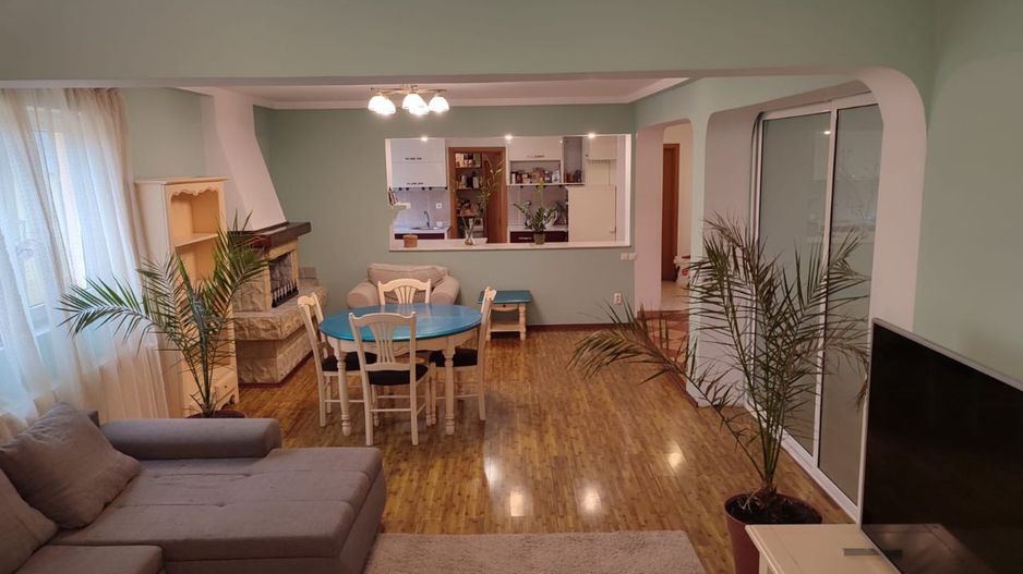 Proprietar vând vila P+E+M - Poză 2