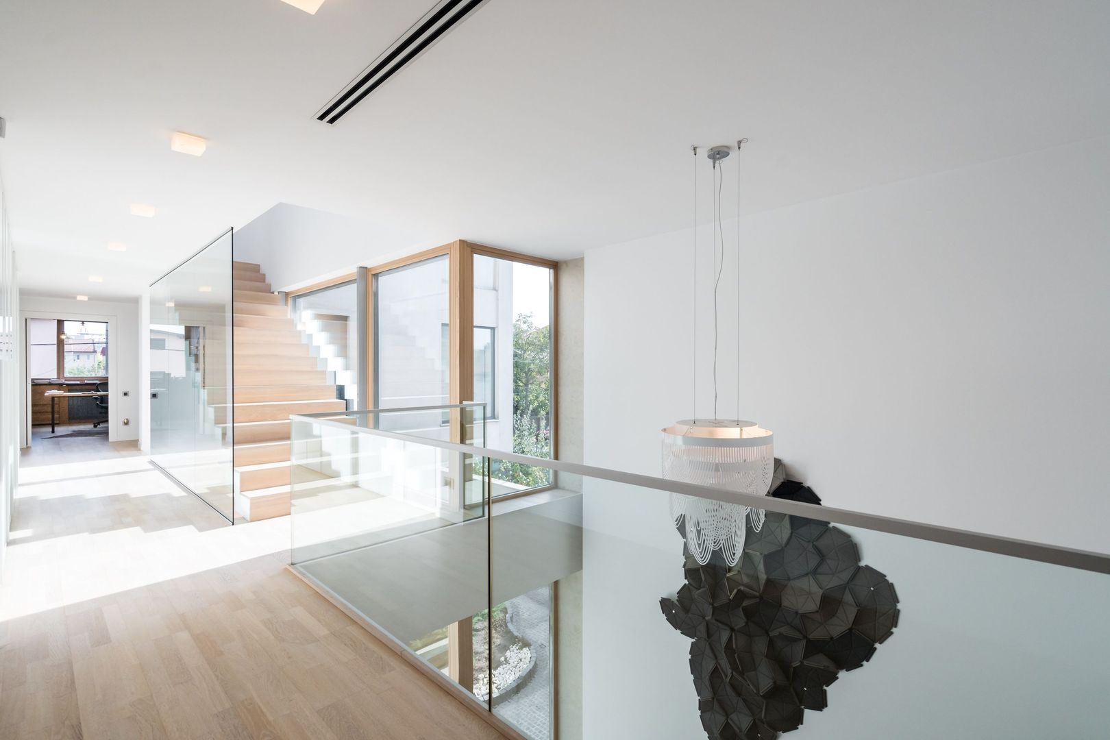 UNA DIN CELE MAI FRUMOASE CASE MODERNE DIN BUCURESTI - Poză 5