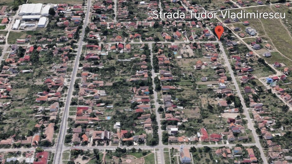 Teren generos 1.080 mp vatra veche Dumbrăvița - Poză 2