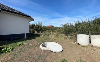 CASA CU 11 ARI TEREN - DRUM PRIVAT - LIVADA - Poză 20