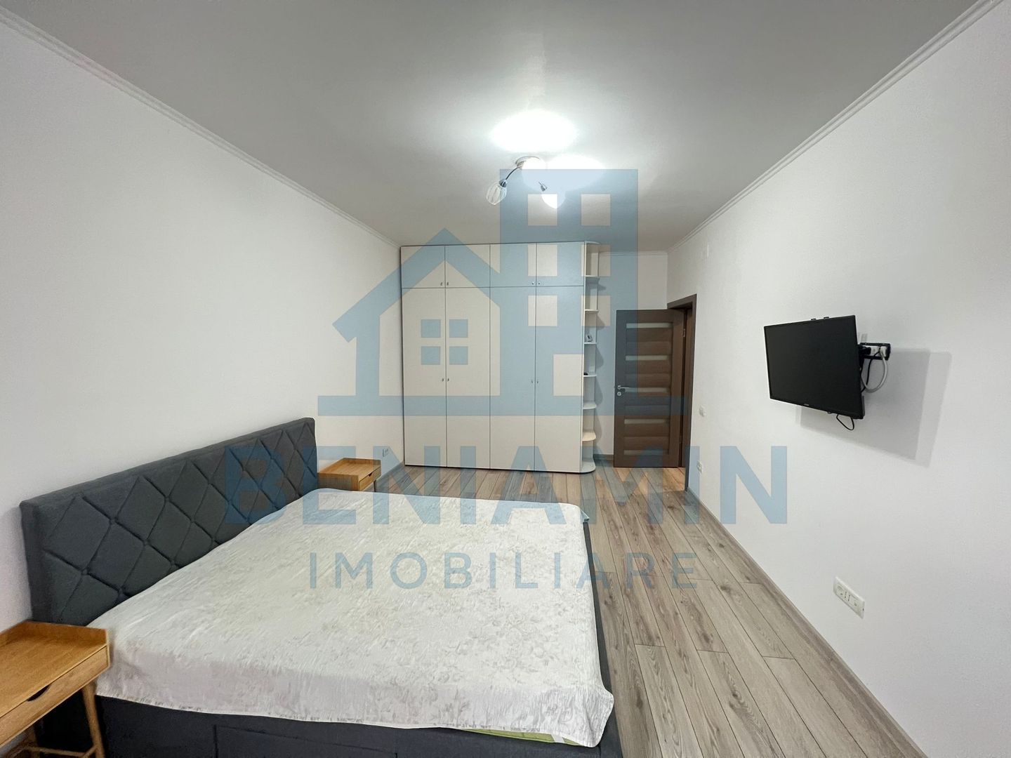 Garsoniera - Decomandata - 38mp - Balcon - Parcare - Judetean - Poză 3