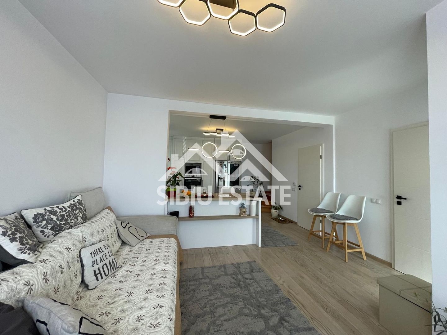 Casa cvadruplex de vanzare 4 camere, 2 locuri de parcare - Poză 17