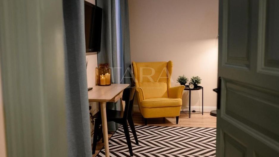 Apartament ultrafinisat în centrul vechi, zona ultracentrala. - Poză 1