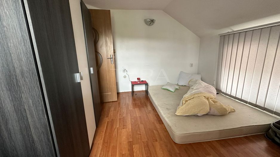 Casa cu 4 camere de vanzare in Iris - Poză 6