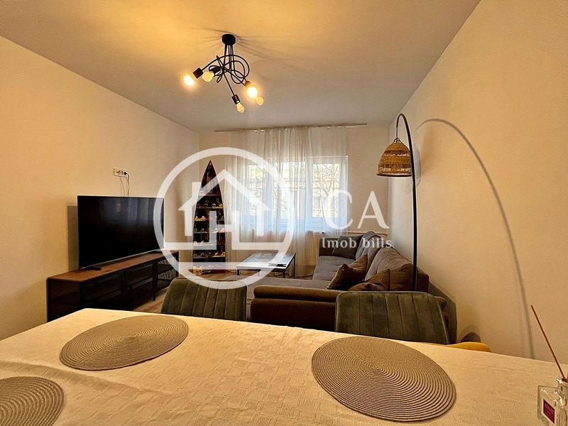 Apartament de închiriat cu 3 camere in zona Rogerius, Oradea - Poză 6