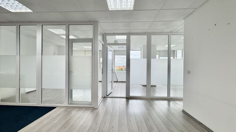 City view from the office - Poză 2