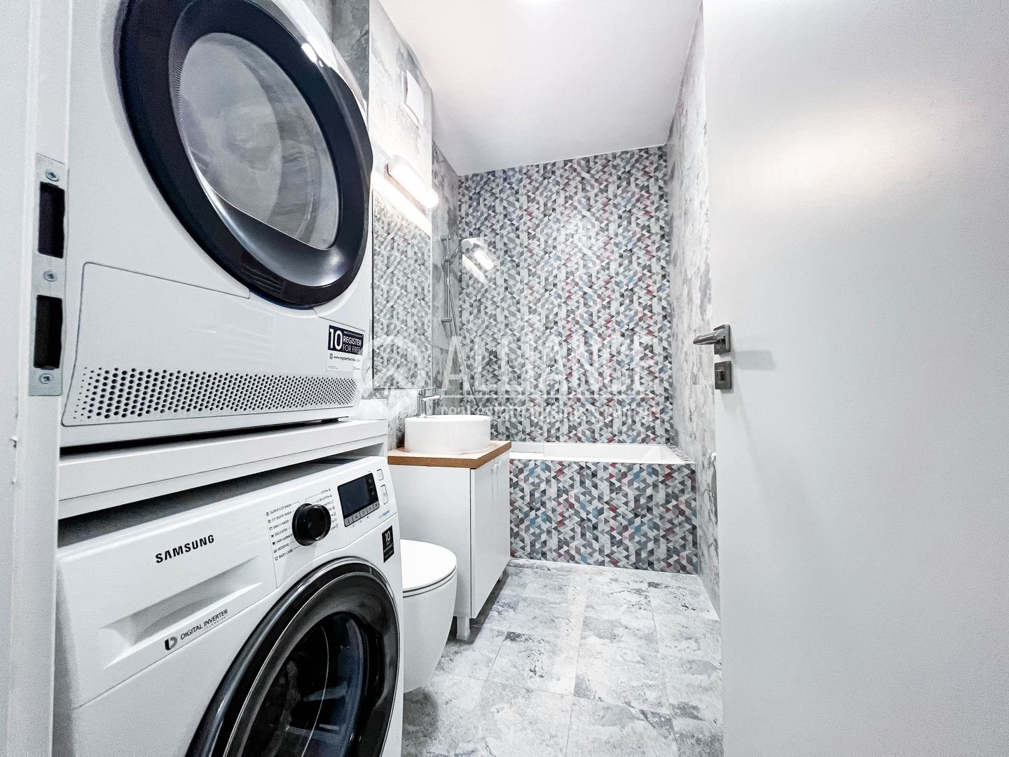 TOMIS NORD (COD 05) 2 dormitoare, vedere lac, parcare subterana - Poză 17