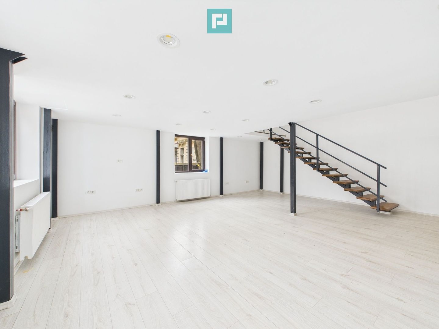 Spațiu Comercial Renovat  La 5 Minute de Piața Unirii - Poză 6