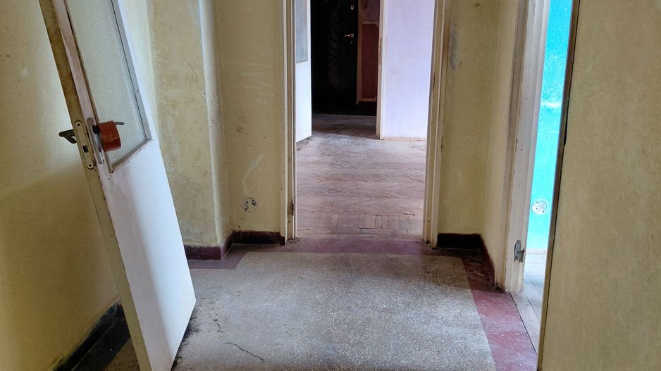 🏡 APARTAMENT CU 3 CAMERE DE VÂNZARE – MICRO 16,ET.4 - Poză 3