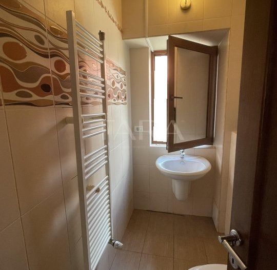 Casă individuală spațioasă, 5 camere, teren 650 mp – Mănăștur - Poză 8