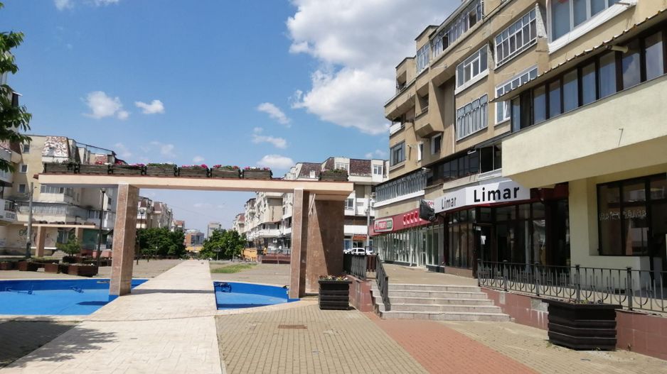 Spațiu comercial ultracentral, 200 mp singurul vad 100% pietonal Roman - Poză 4