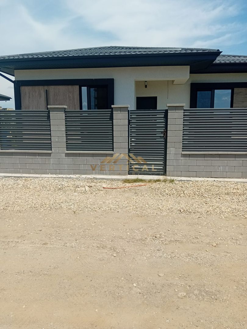 Casa /Vila ultra-moderna- mobilata* de vanzare Berceni /Vidra - Poză 1