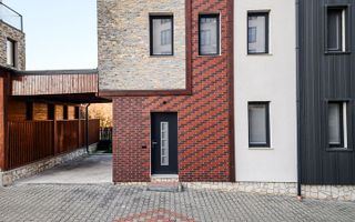 Duplex Cu Gradina si 2 Parcari in  Buna ZIua - Poză 1