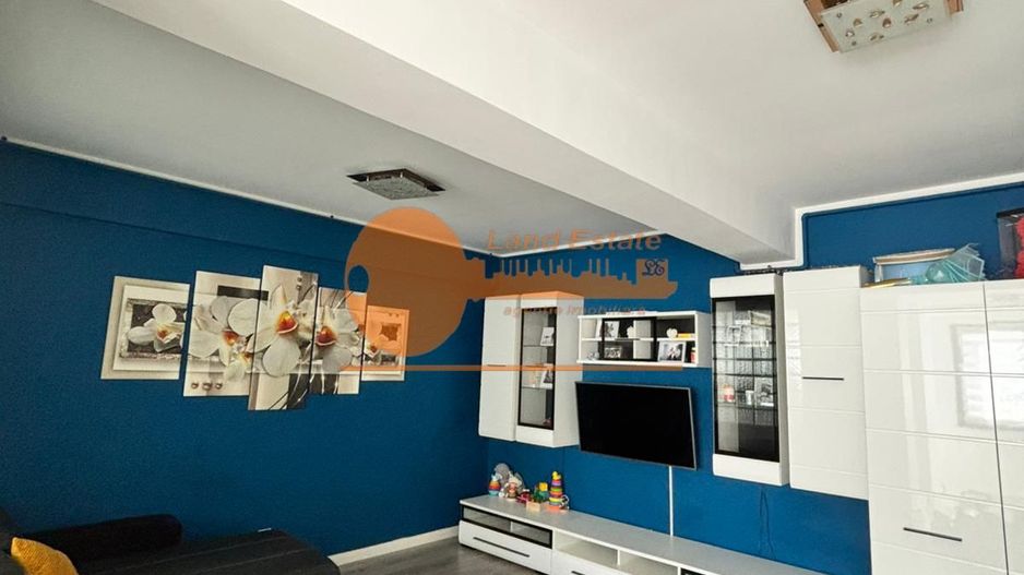 2 camere bloc 2017 Gorjului - Poză 1