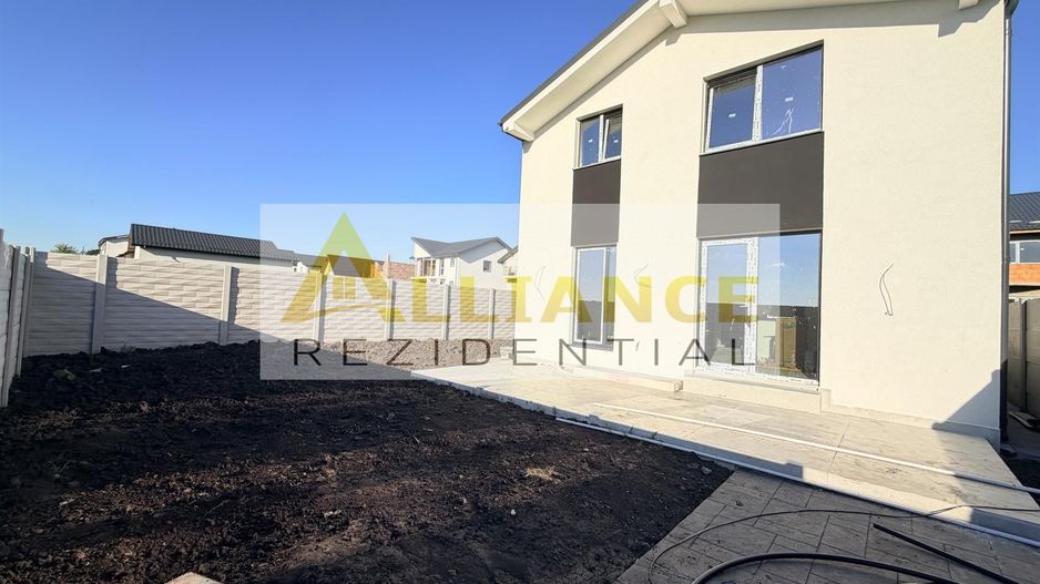 Casa moderna P+M design elegant și confort premium - Poză 3