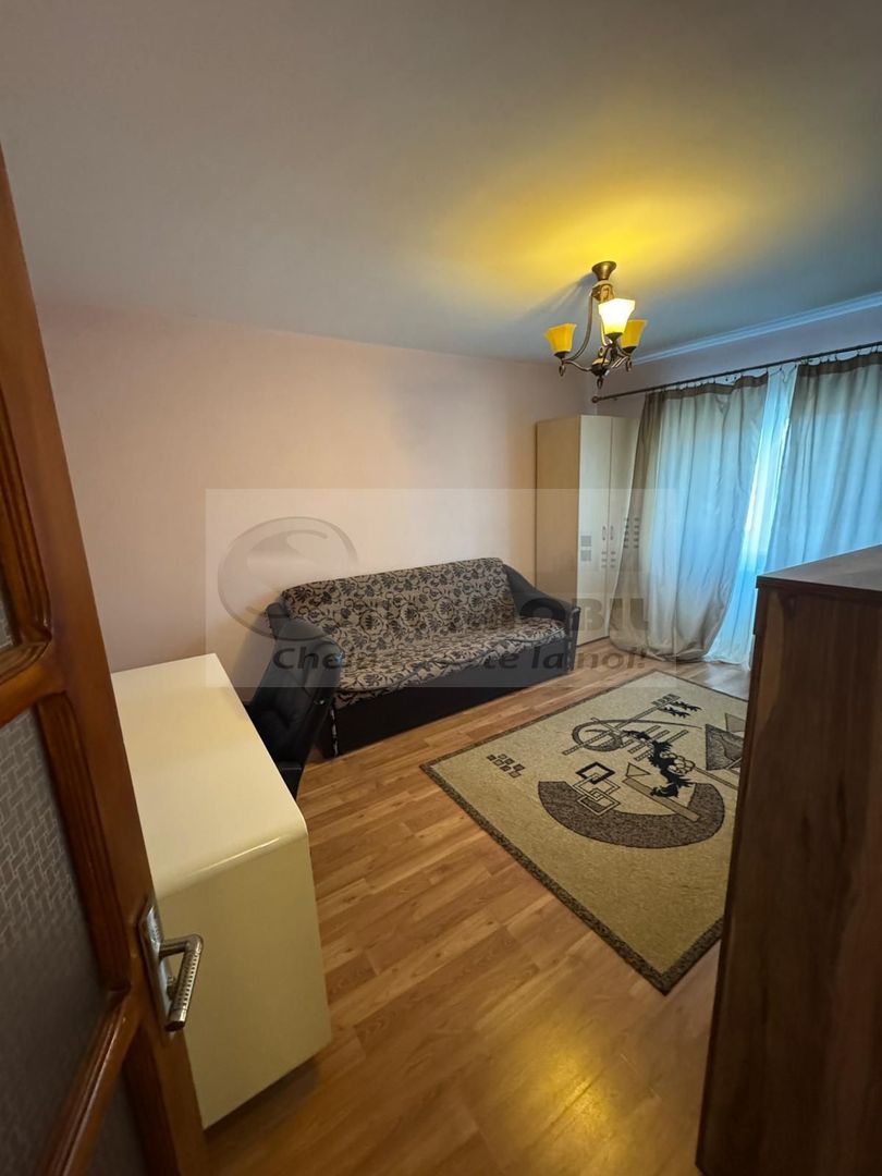 Apartament 3 camere – zona Nicolina(prima stație după Podul Ros) - Poză 3
