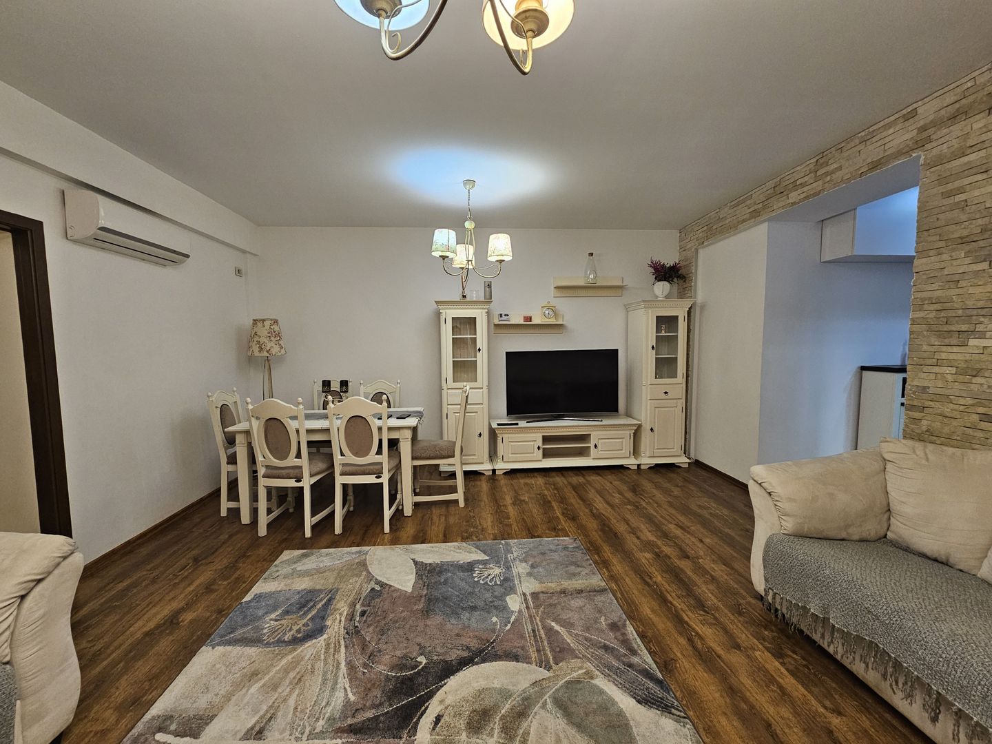 Apartament de lux cu 3 camere și curte proprie de 100 mp – Tomis Plus - Poză 2