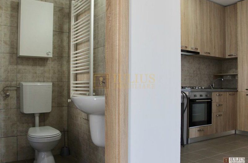 2 dormitoare, 80 mp utili, gradina si curte proprie de 300mp. - Poză 17