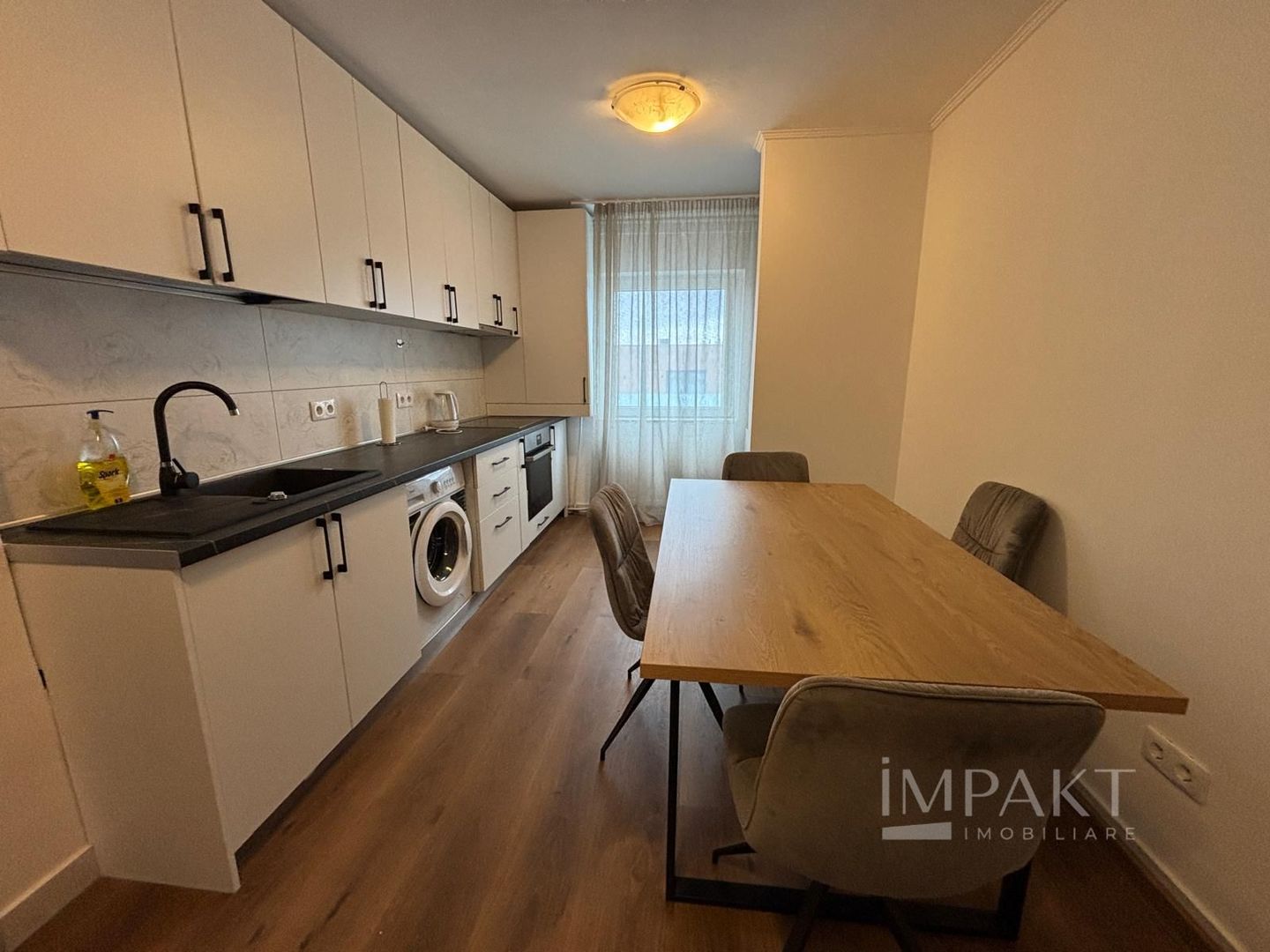 Apartament cu 3 camere, prima închiriere după renovare- zona UMF - Poză 14