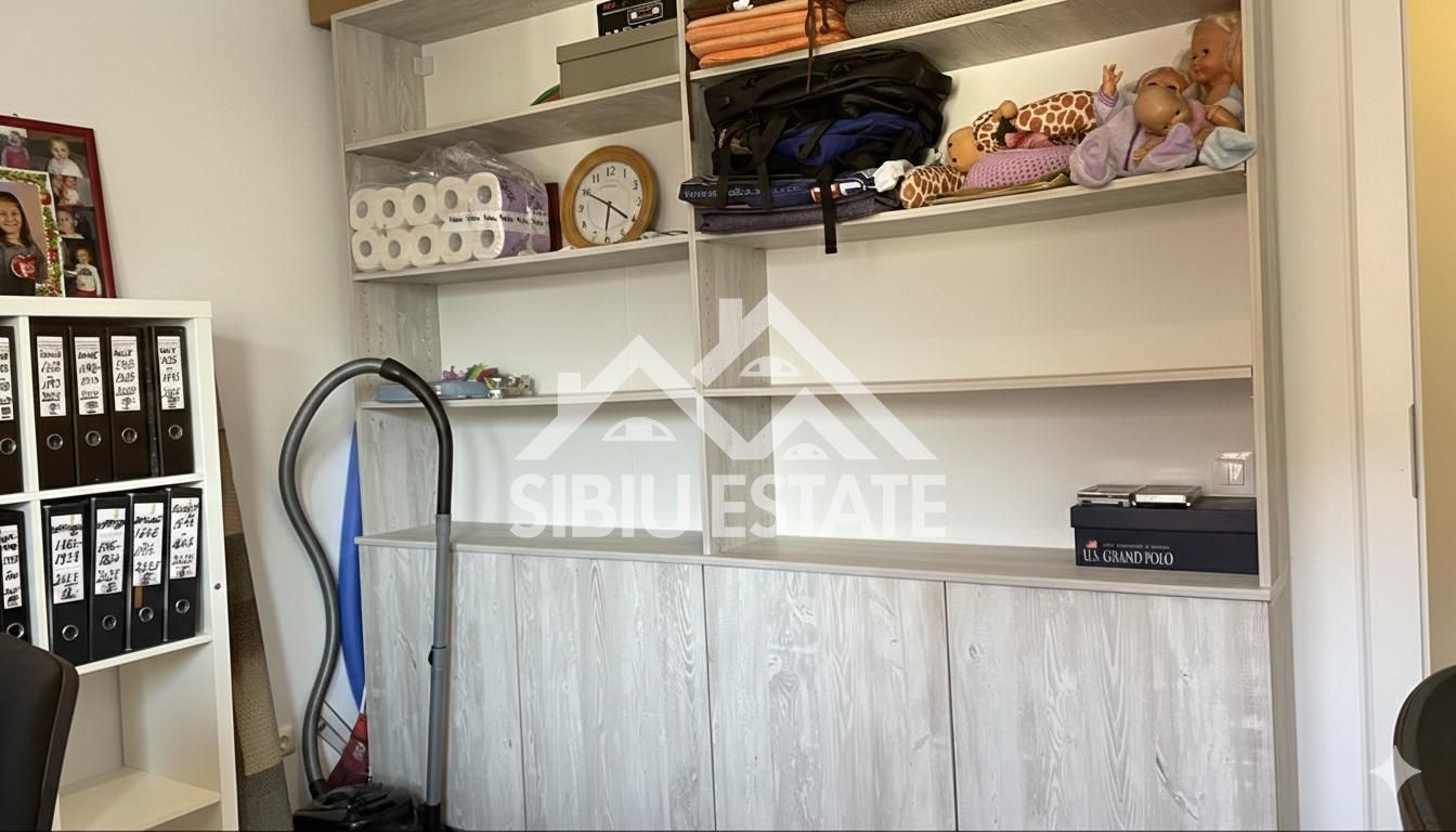 Apartament 2 camere la casă cu pod+curte in  Șelimbăr-Zona Brana - Poză 4