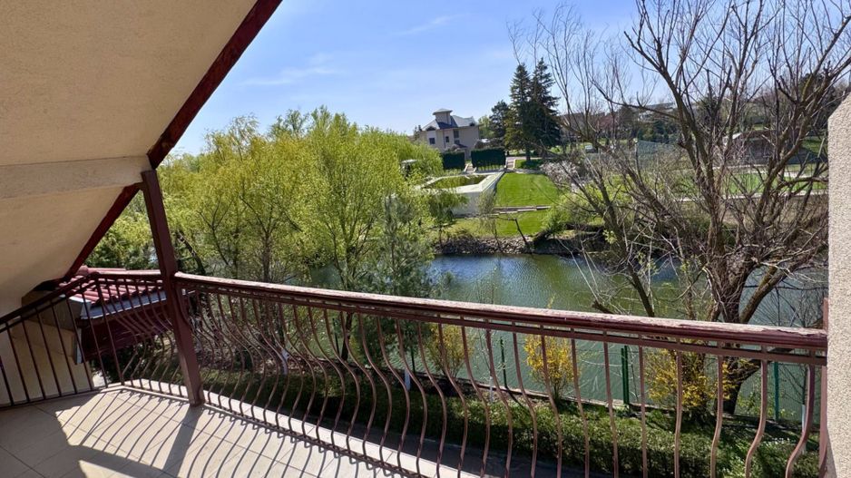 Vilă 6 camere Pipera| Iancu Nicolae | vedere lac | curte 200 mp - Poză 1