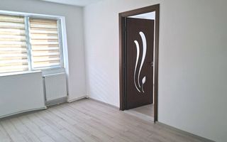 Apartament cu 2 camere, complet renovat, în zonă centrală din Tecuci - Poză 2