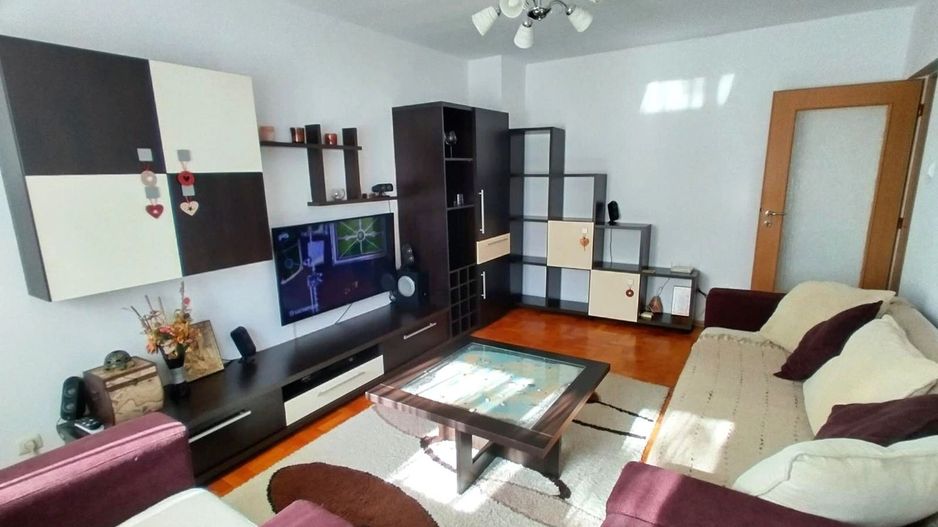 Inchiriez ap. cu 2 camere decomandat, pet friendly in Calea Aradului - Poză 3