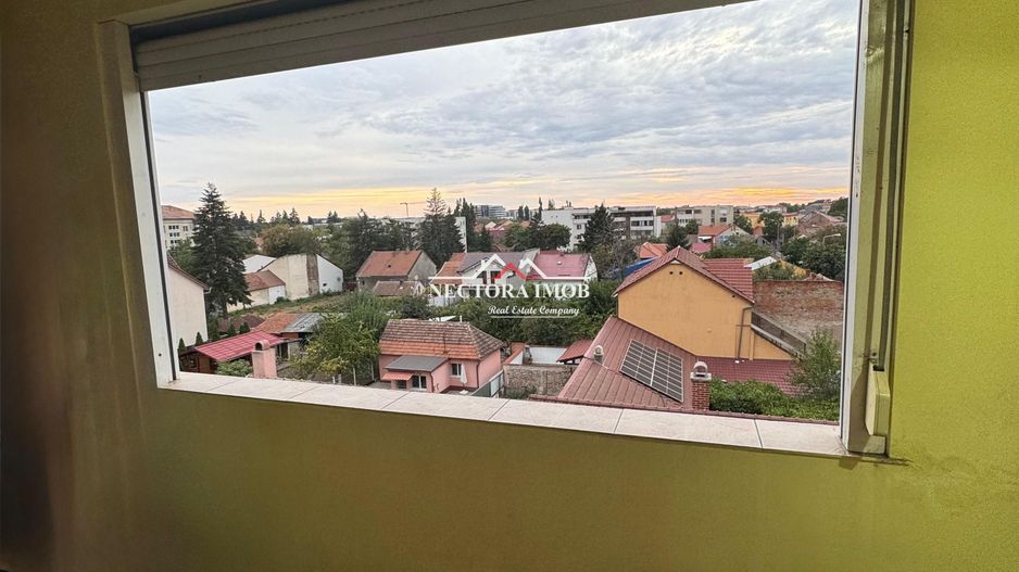 NECTORA IMOB-Apartament 3 camere, 2 bai, 2 balcoane, Zona Horea, 64 mp - Poză 11