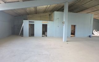 Hală de 800 mp pentru închiriere în Tg. Frumos, strada Cucuteni - Poză 4