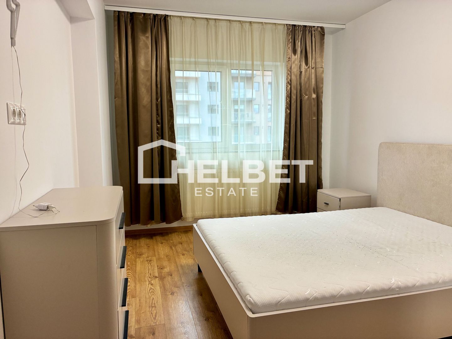 2 Camere / Decomandat / Boxă / Parcare - Poză 6