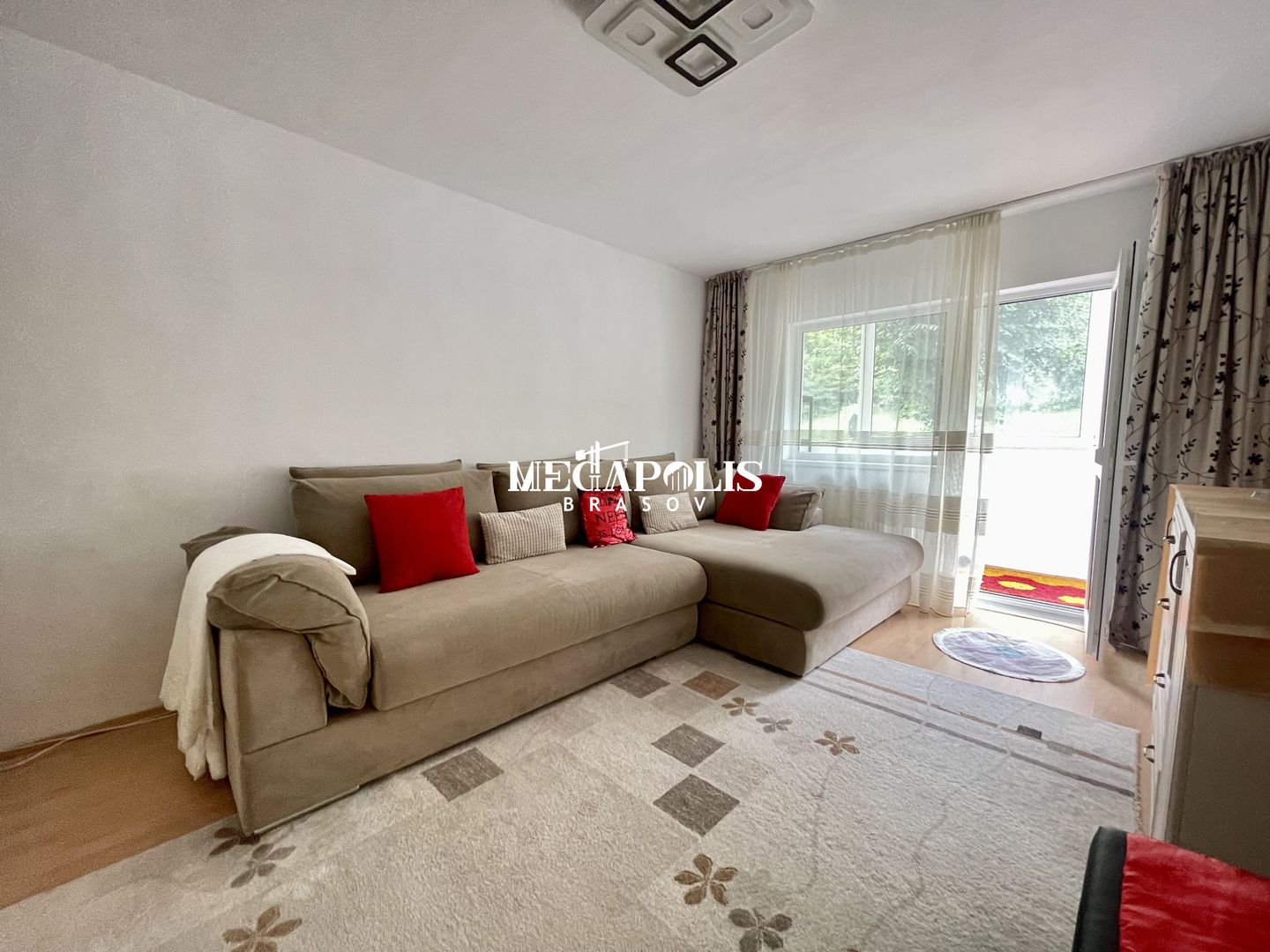 Apartament 2 camere | Decomandat | 2 locuri de parcare - Poză 3